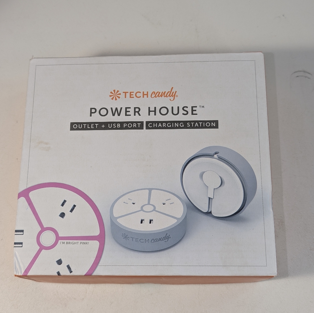 Tech Candy Power House Charging 2 USB Ports, 2 Outlet Plugs, Smart Technology,